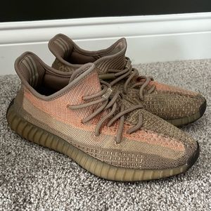 Yeezy boost 350 V2 'Sand Taupe' SZ 9.5
